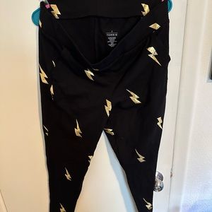 TORRID LEGGINGS WITH POCKETS